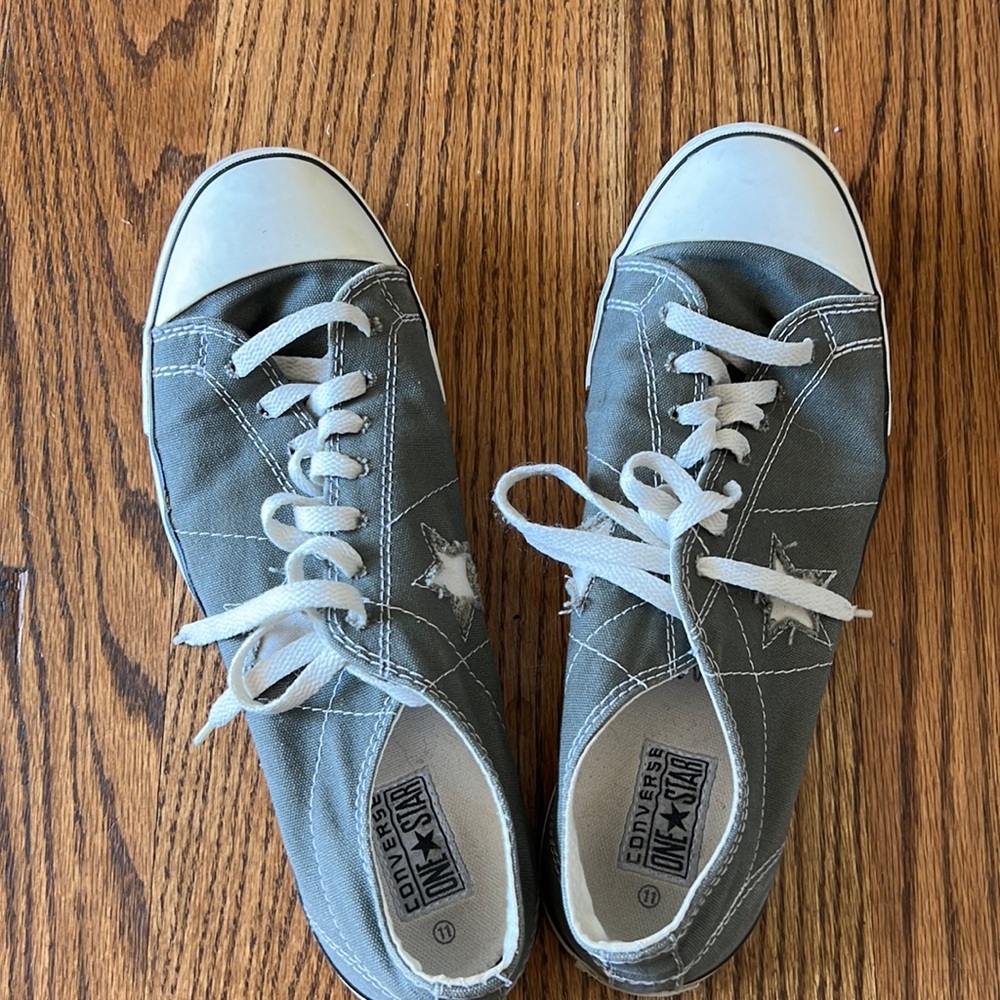 Converse low tops